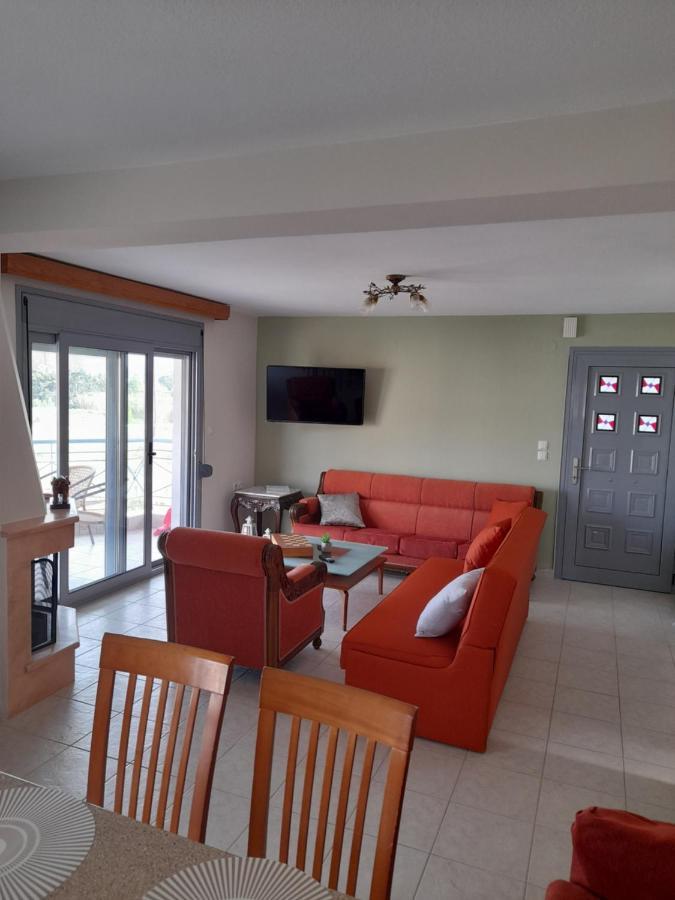 Dominikis Appartment Néa Péramos Esterno foto