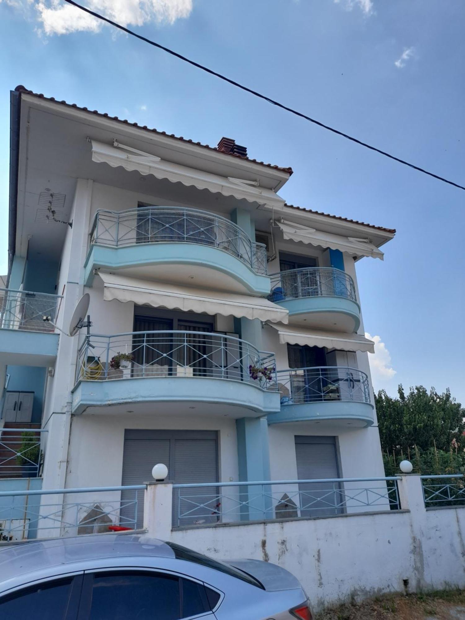 Dominikis Appartment Néa Péramos Esterno foto